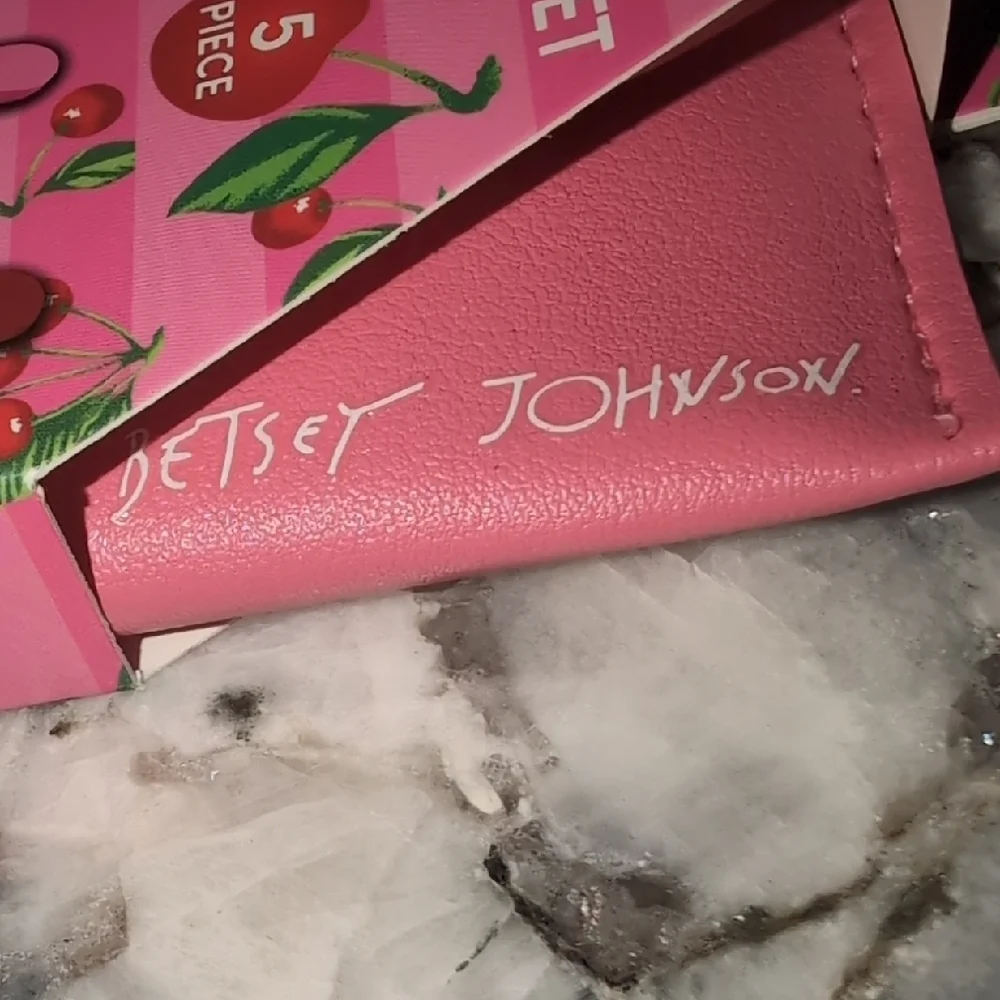 Betsey Johnson Multi-Pack Tweezer Set with Travel Case